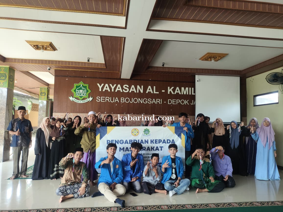 Pengembangan Kreatifitas Anak Dalam Membuat  Gantungan Kunci (Makrame)